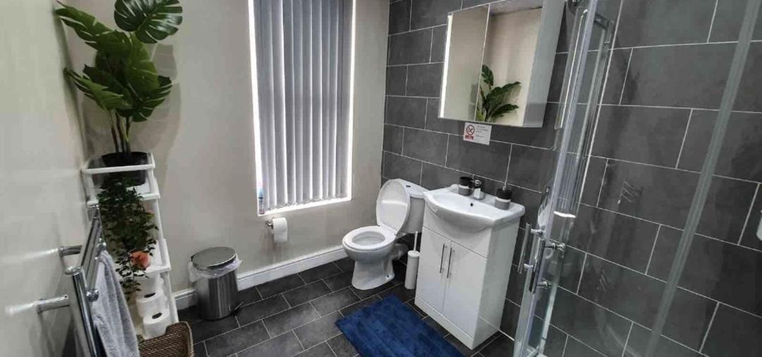 Bright Sunny, Double Bed With Garden, Tv And Wi-Fi Hotell Leeds  Eksteriør bilde