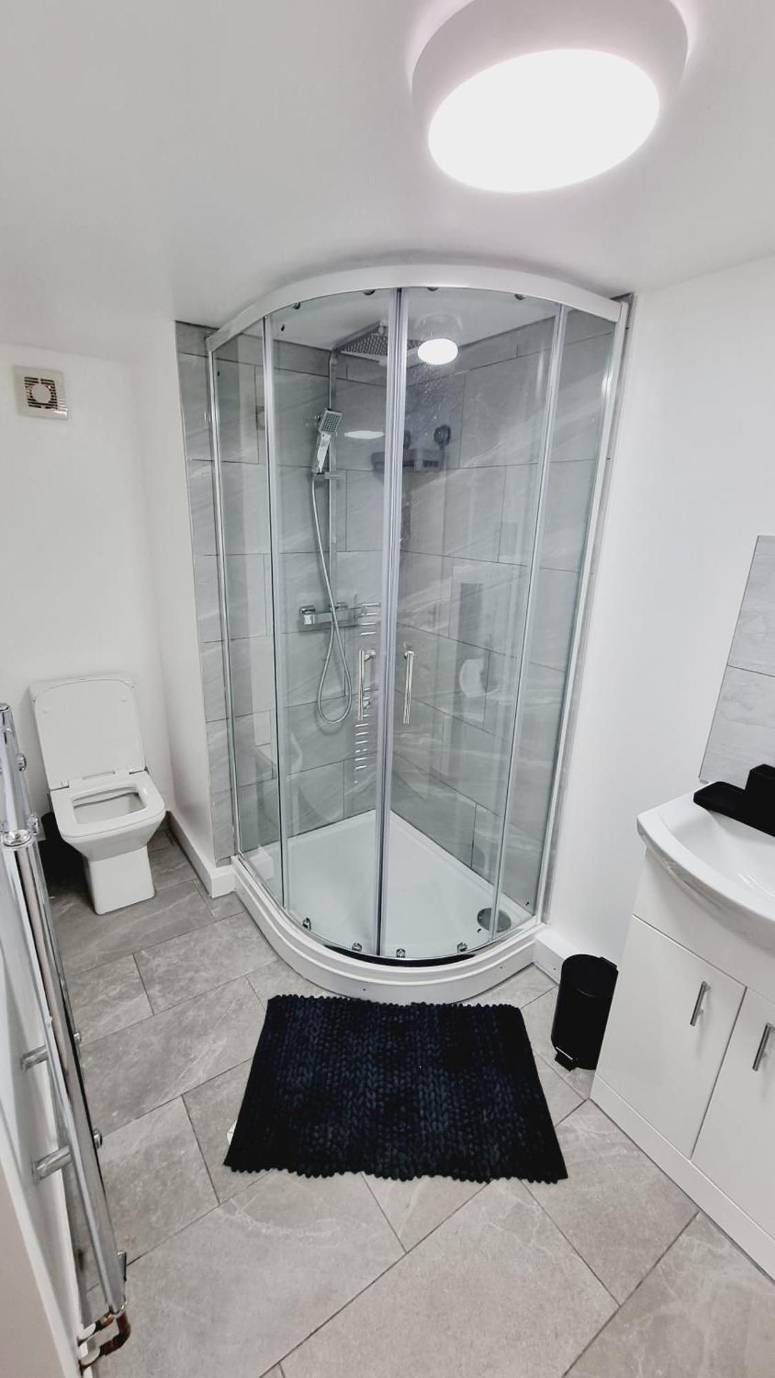 Bright Sunny, Double Bed With Garden, Tv And Wi-Fi Hotell Leeds  Eksteriør bilde